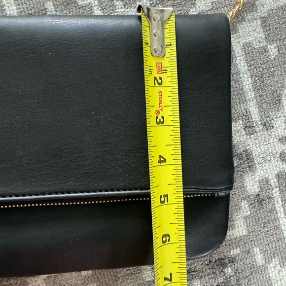 NWT Black Gold Forever 21 Crossbody bag Clutch Purse Removable Chain - Picture 7 of 14